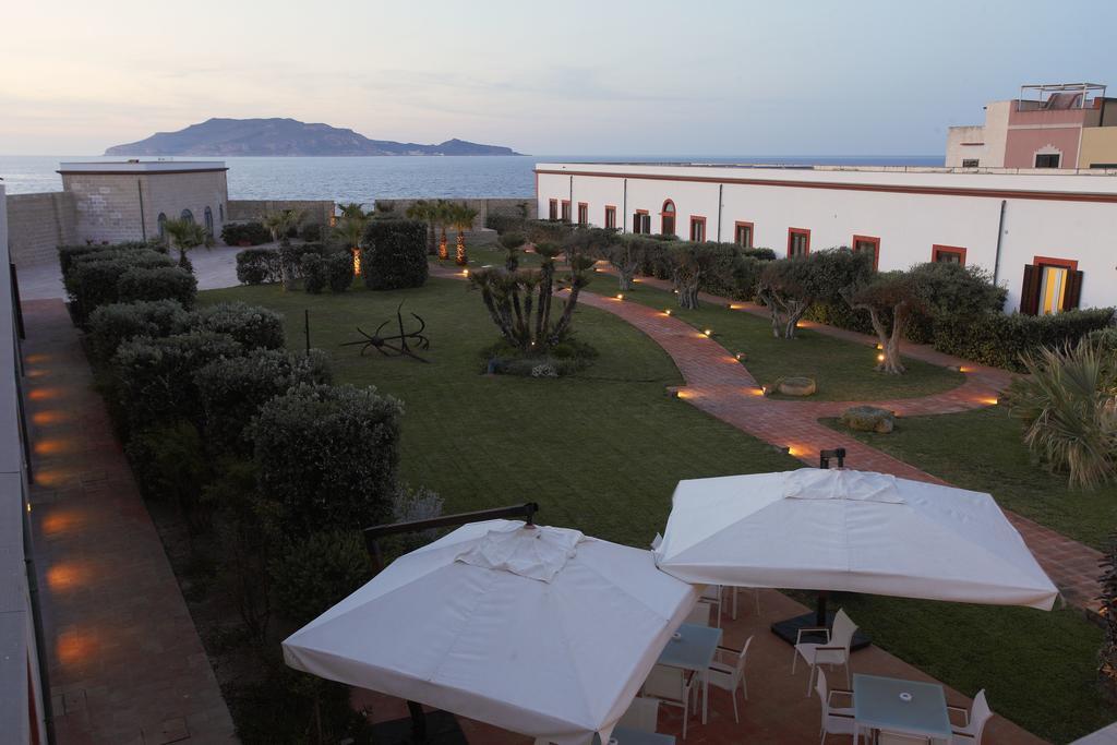 I Pretti Resort Фавиньяна Экстерьер фото